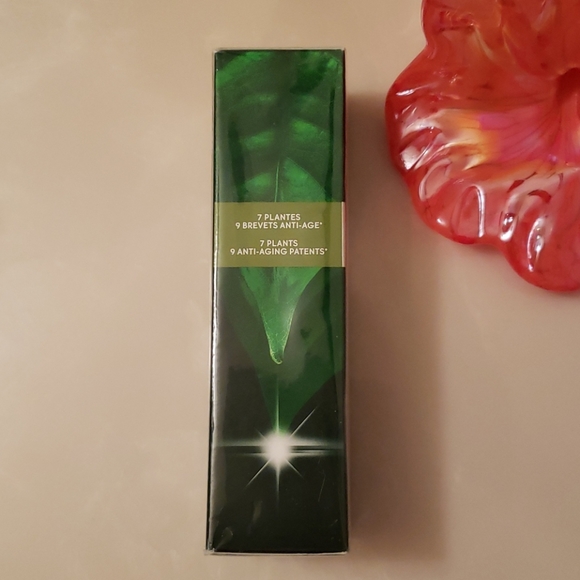 Yves Rocher Skin Serum Elixir 7.9 Botantical Facial Treatment Full Size NWT - Picture 9 of 14
